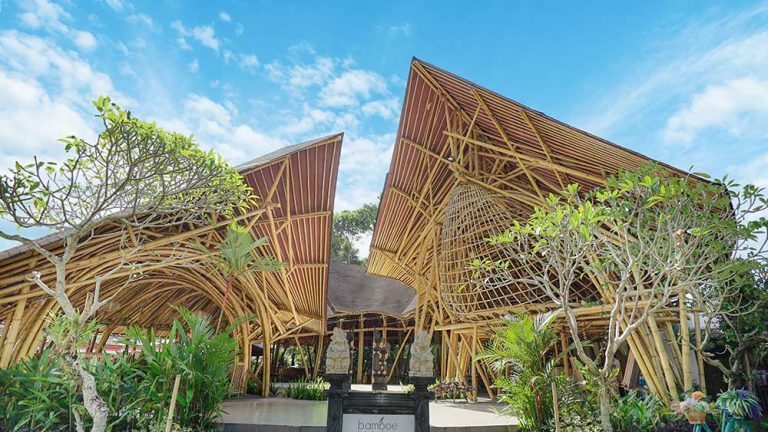 Bamboe Koening bamboo dining